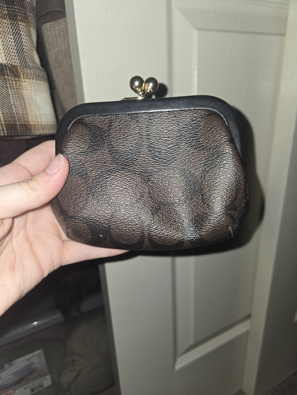 COACH Signature Brown Leather Kiss-Lock Coin Purse - Picture 2 of 4